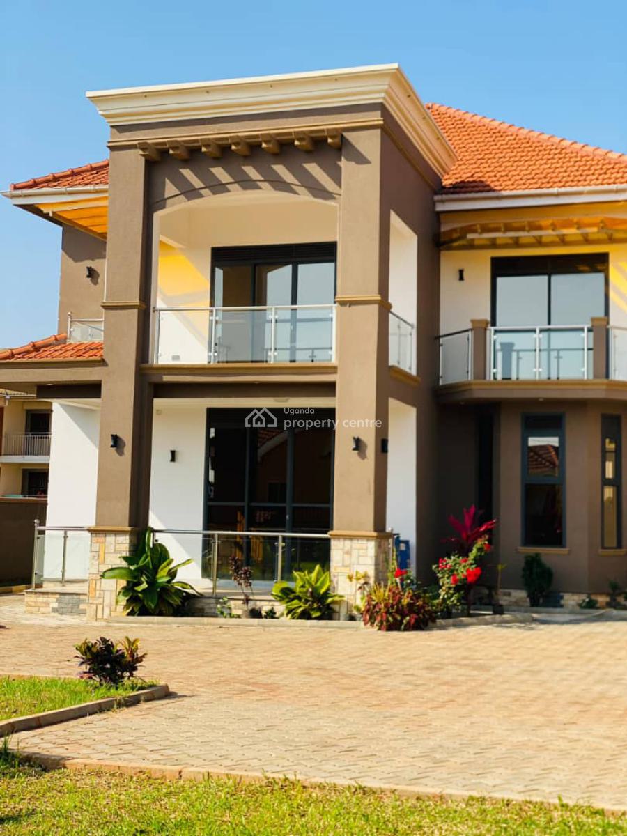 Luxury 5 Bedroom House in Kigo Munyonyo, Kigo, Kampala, Central Region, Terraced Duplex for Sale