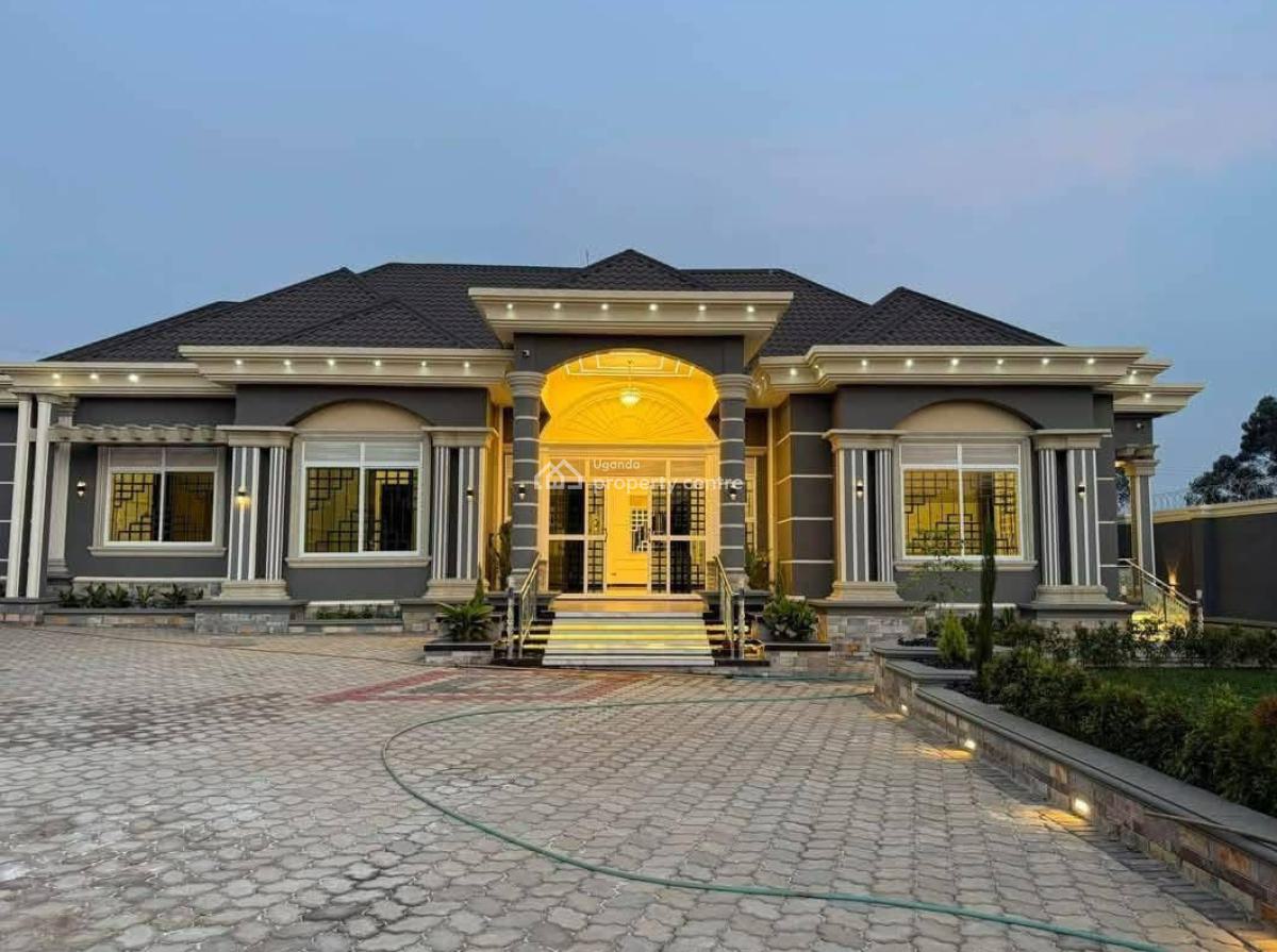 New 4 Bedroom House in Kajjansi Along Entebbe Road, Kajjansi Entebbe Road, Wakiso, Central Region, Terraced Bungalow for Sale