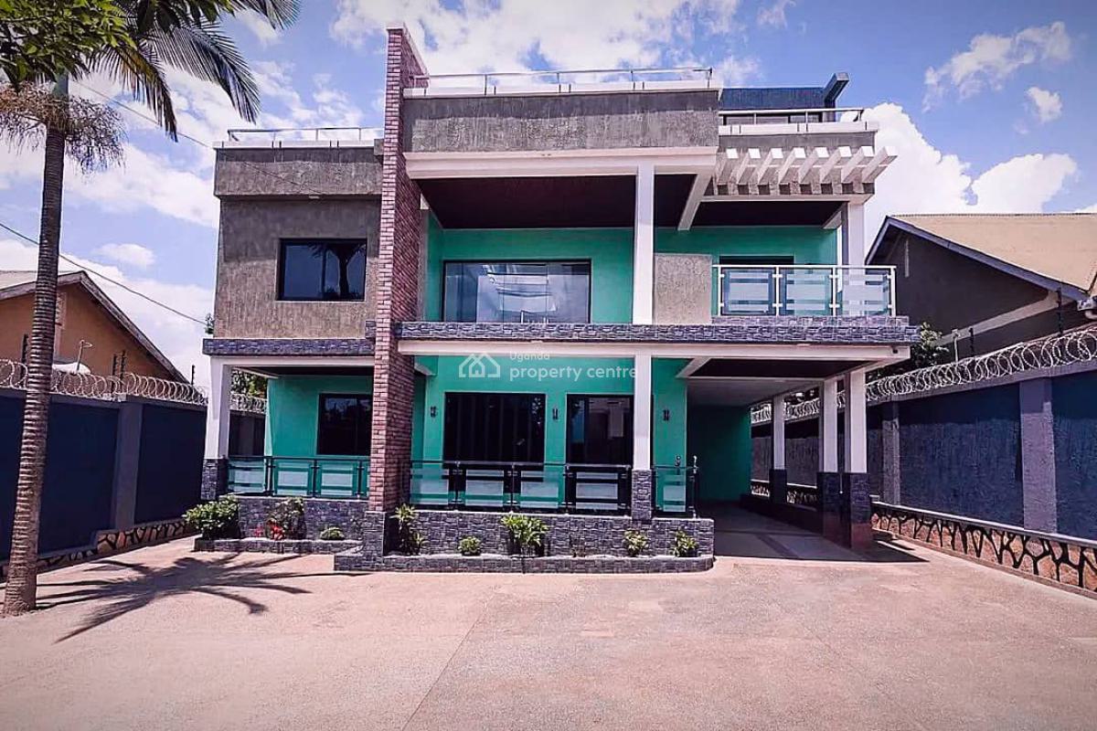 Modern 5 Bedroom House in Namugongo Town, Namugongo Town, Wakiso, Central Region, Terraced Duplex for Sale