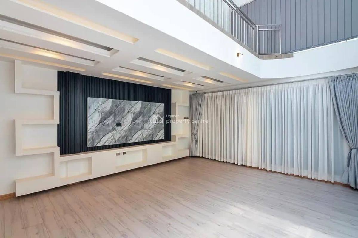 Modern 5 Bedroom House in Namugongo Town, Namugongo Town, Wakiso, Central Region, Terraced Duplex for Sale