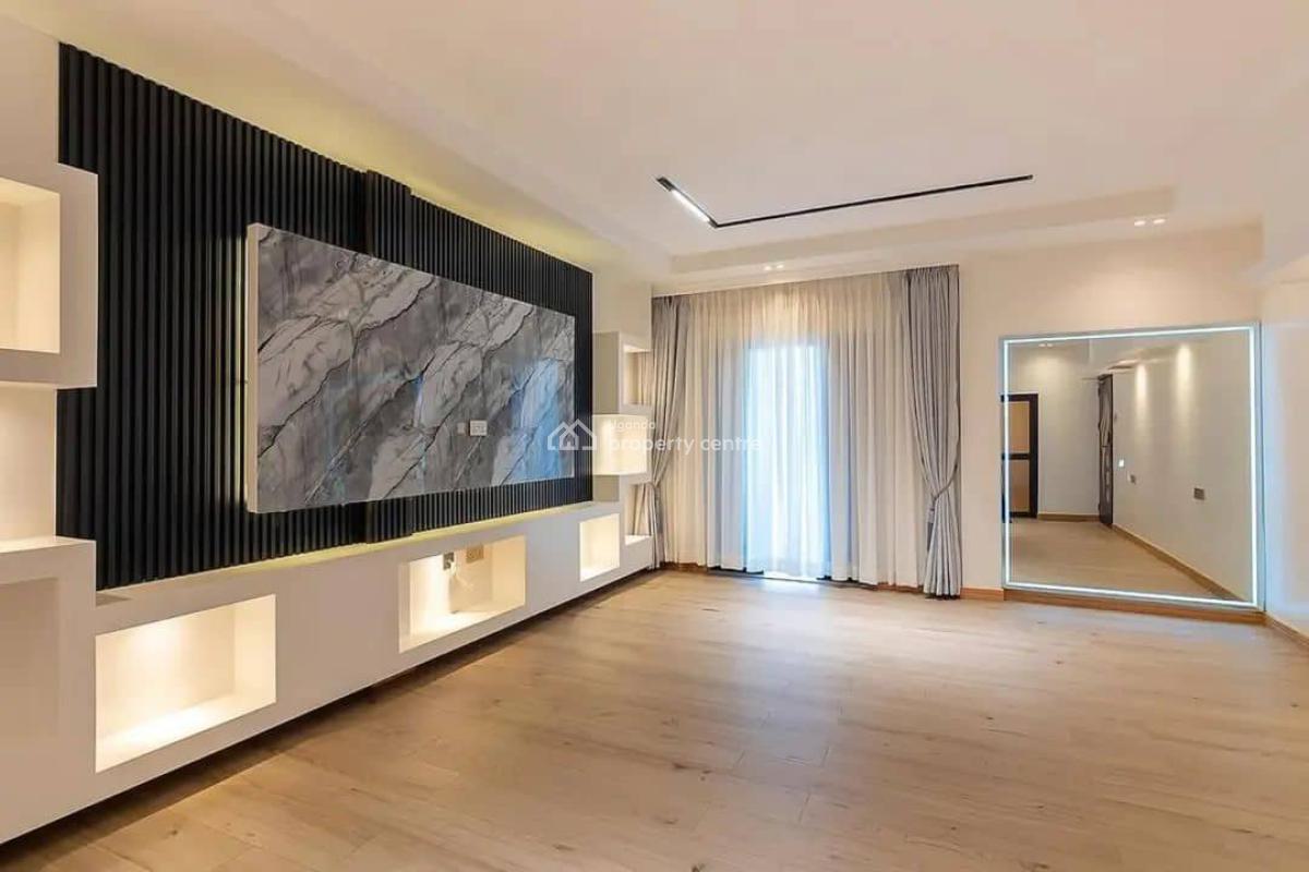 Modern 5 Bedroom House in Namugongo Town, Namugongo Town, Wakiso, Central Region, Terraced Duplex for Sale