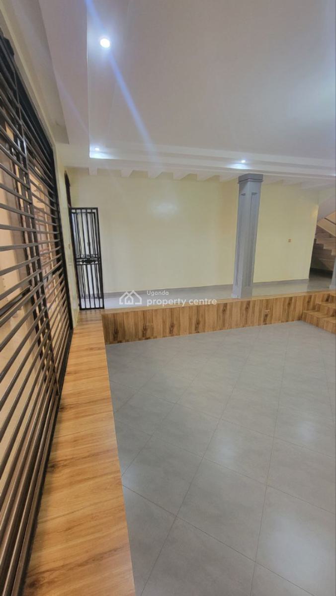 a Luxury and Spacious 5 Bedroom, Kira, Kira Town, Wakiso, Central Region, Apartment for Sale