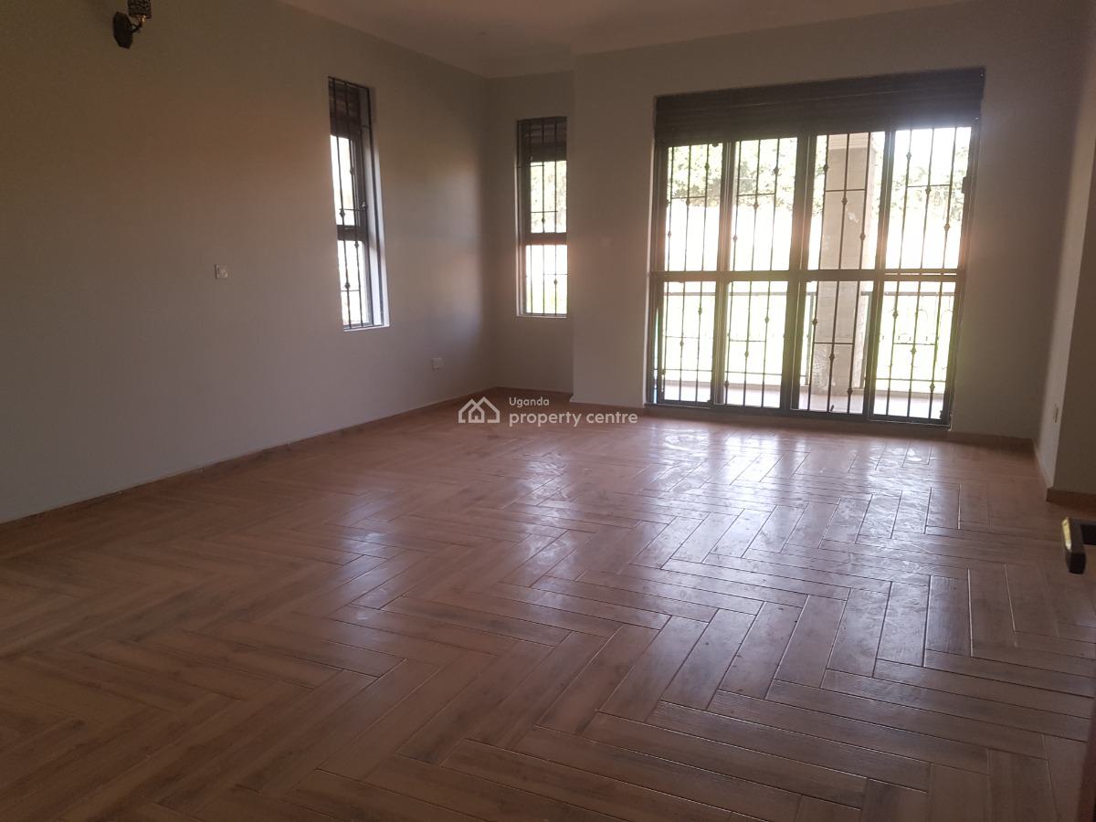 4 Bedroom Houses in Kira Town Along Mamerito Road, Mamerito Road, Kira Town, Wakiso, Central Region, Terraced Duplex for Sale