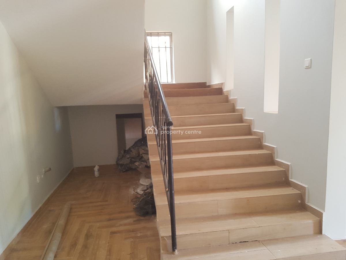 4 Bedroom Houses in Kira Town Along Mamerito Road, Mamerito Road, Kira Town, Wakiso, Central Region, Terraced Duplex for Sale