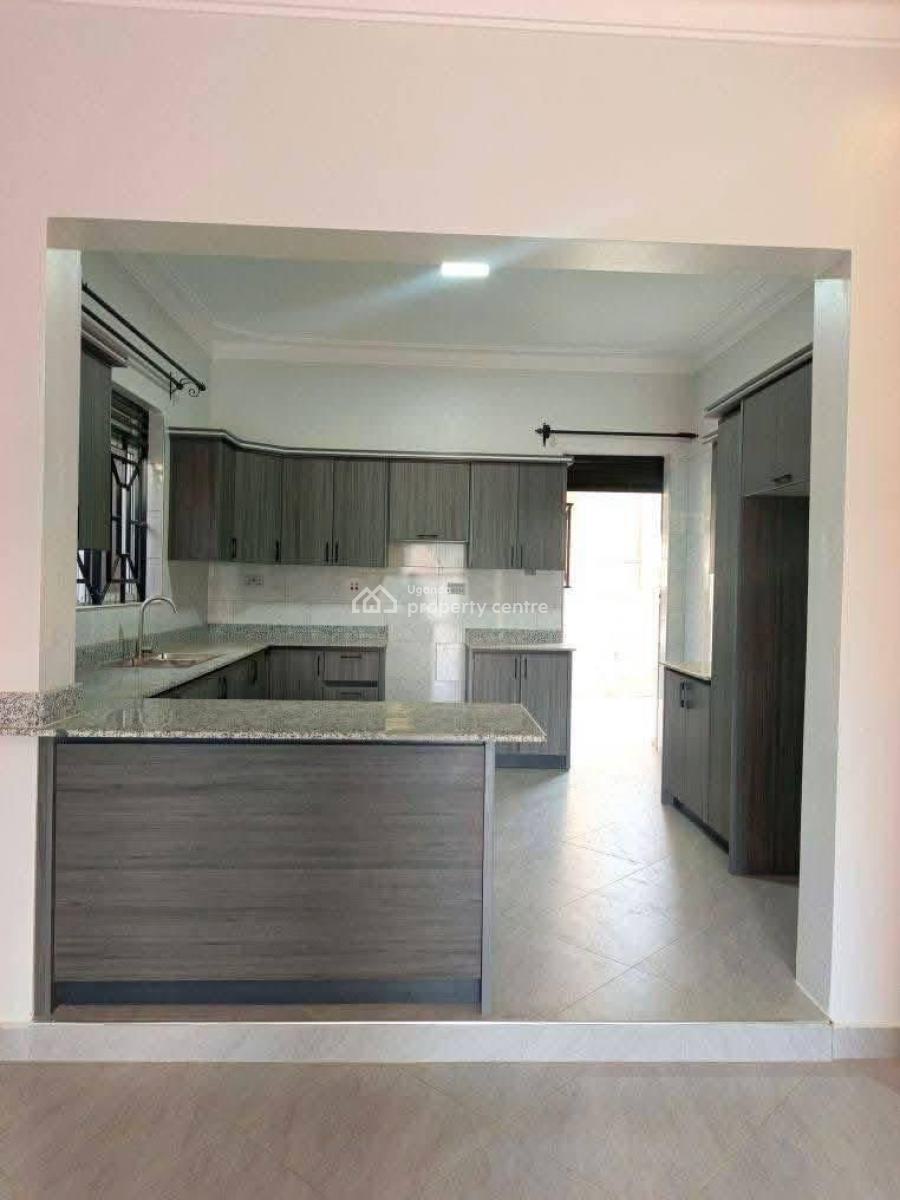 Beautiful 4 Bedroom House in Kira Town Along Mamerito Road, Kira Town Mamerito Road, Kira Town, Wakiso, Central Region, Terraced Bungalow for Sale