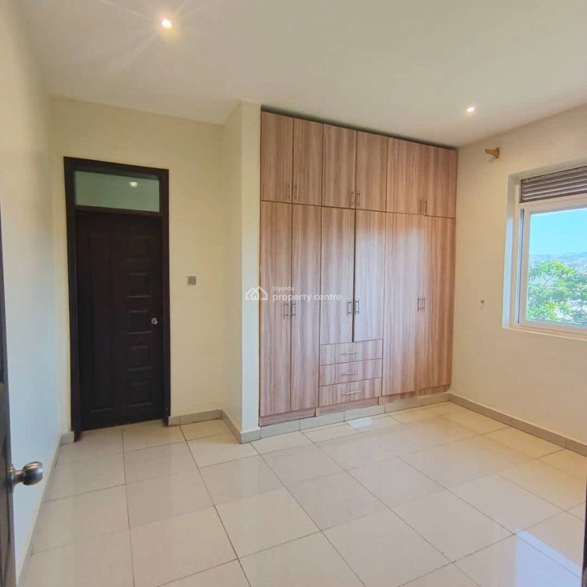 5 Bedroom House in Muyenga, Muyenga, Wakiso, Central Region, Terraced Duplex for Sale