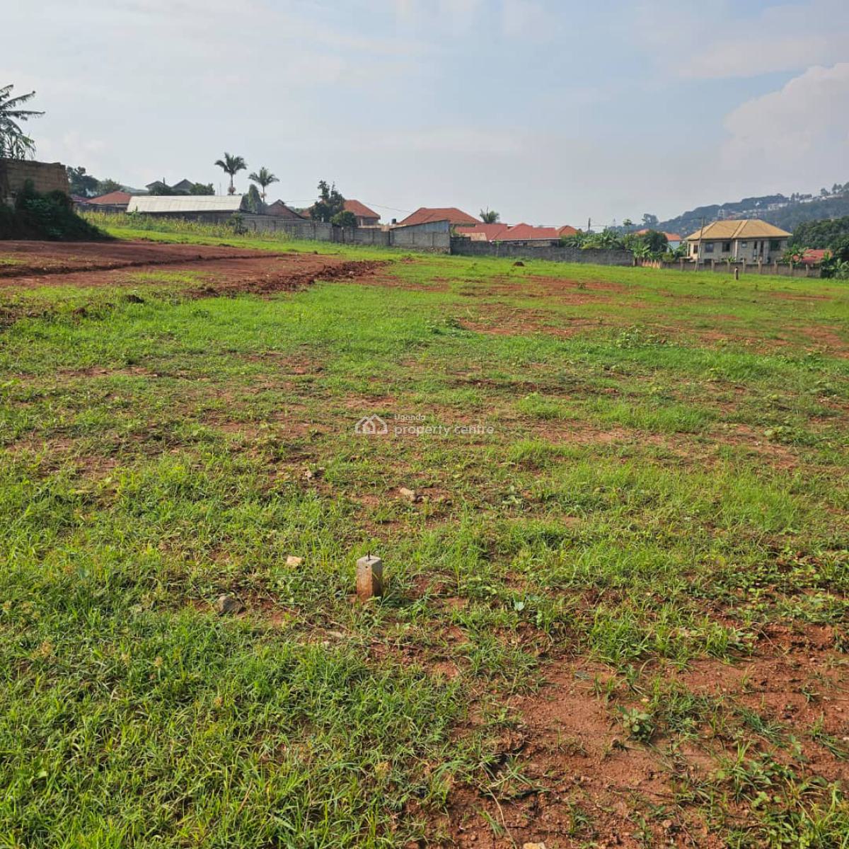 Residential Plots in Bwebajja Off Entebbe Road, Bwebajja, Wakiso, Central Region, Residential Land for Sale
