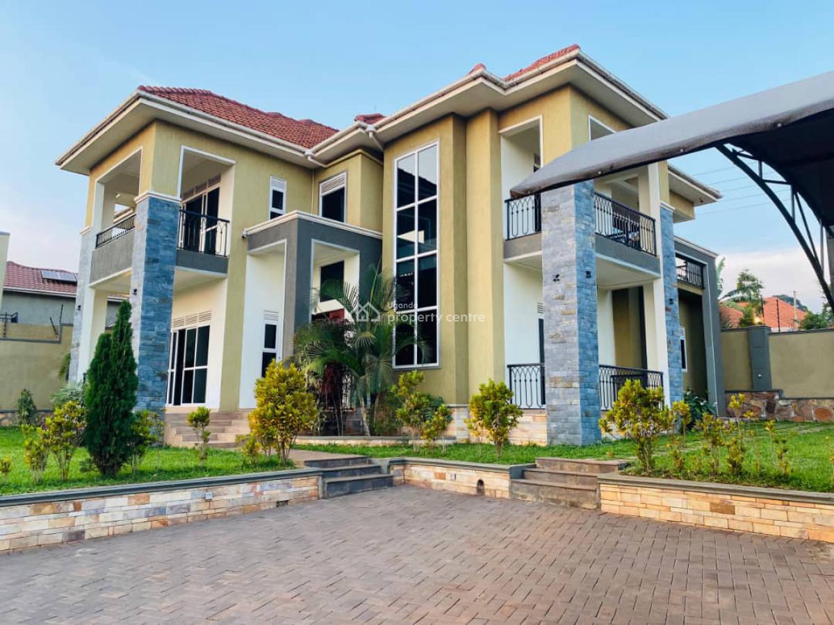 Luxurious 5 Bedroom House in Kitende, Entebbe Road, Wakiso, Central Region, Terraced Duplex for Sale