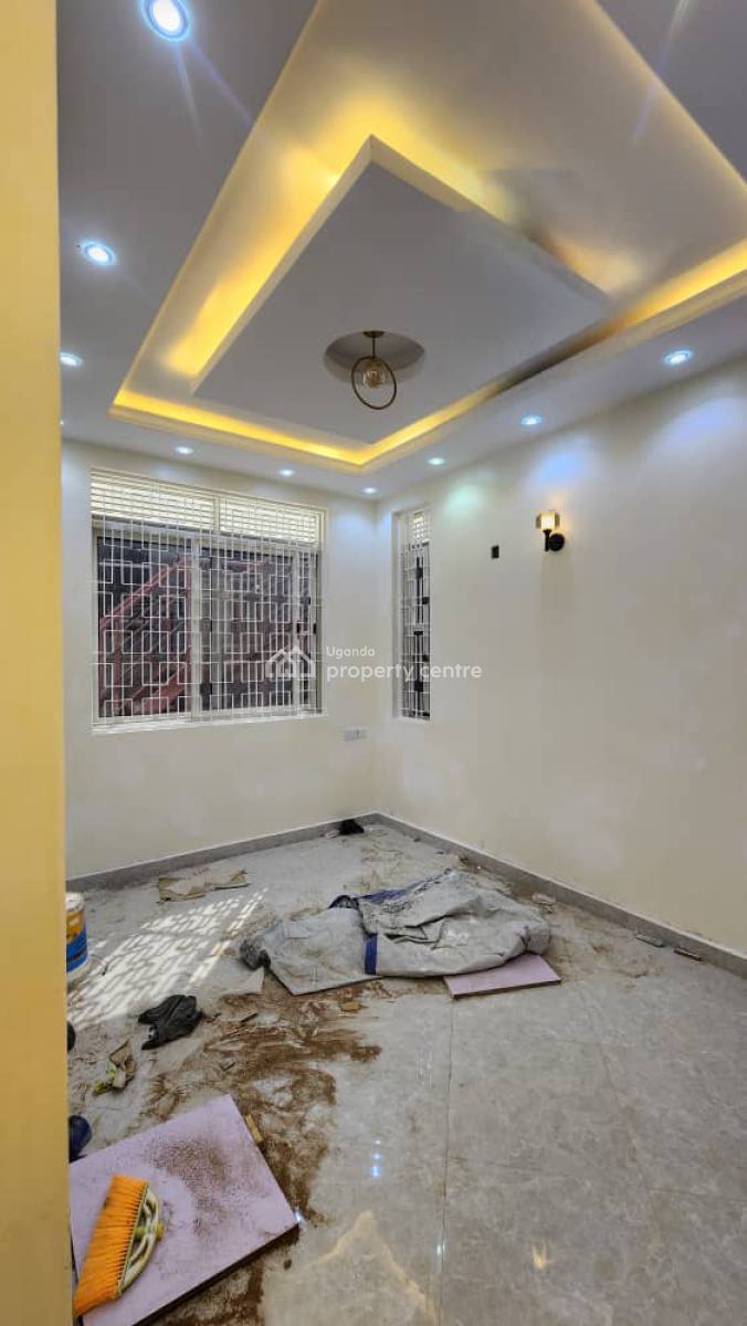 Luxury 6 Bedroom House in Munyonyo, Munyonyo, Kampala, Central Region, Terraced Duplex for Sale