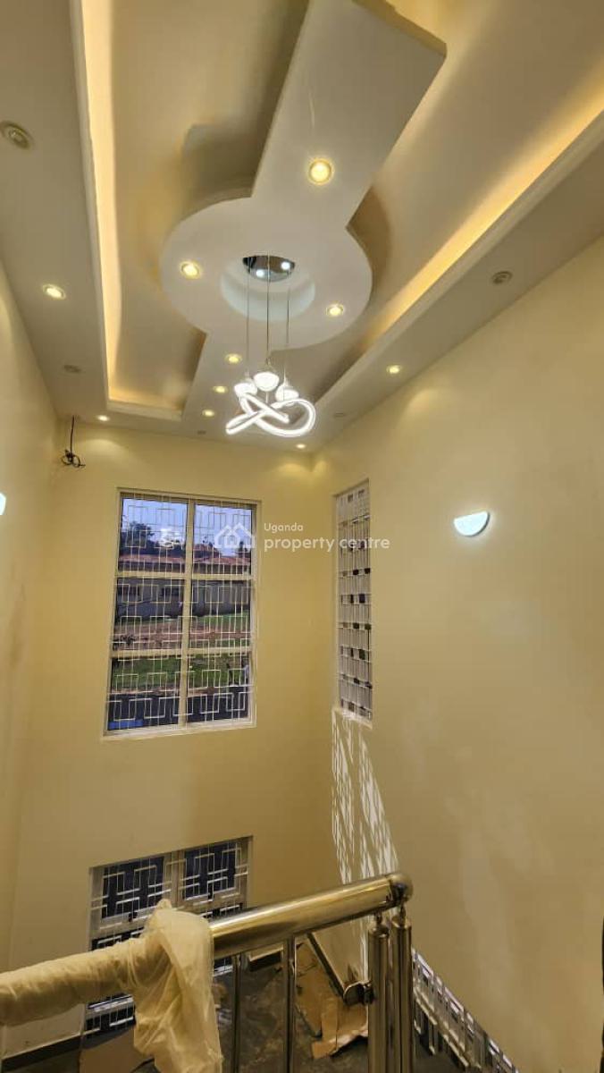 Luxury 6 Bedroom House in Munyonyo, Munyonyo, Kampala, Central Region, Terraced Duplex for Sale