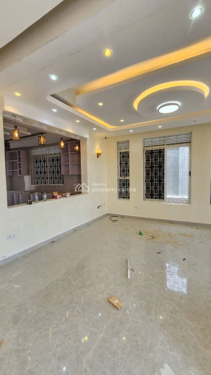 Luxury 6 Bedroom House in Munyonyo, Munyonyo, Kampala, Central Region, Terraced Duplex for Sale