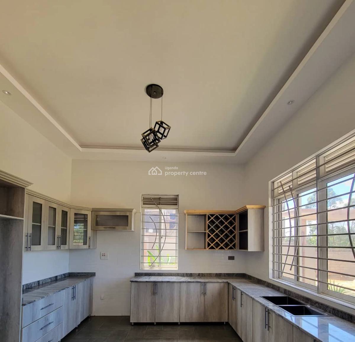 4 Bedroom House in Kira Town Mamerito Road, Kira Town, Mamerito Road, Kira Town, Wakiso, Central Region, Terraced Bungalow for Sale