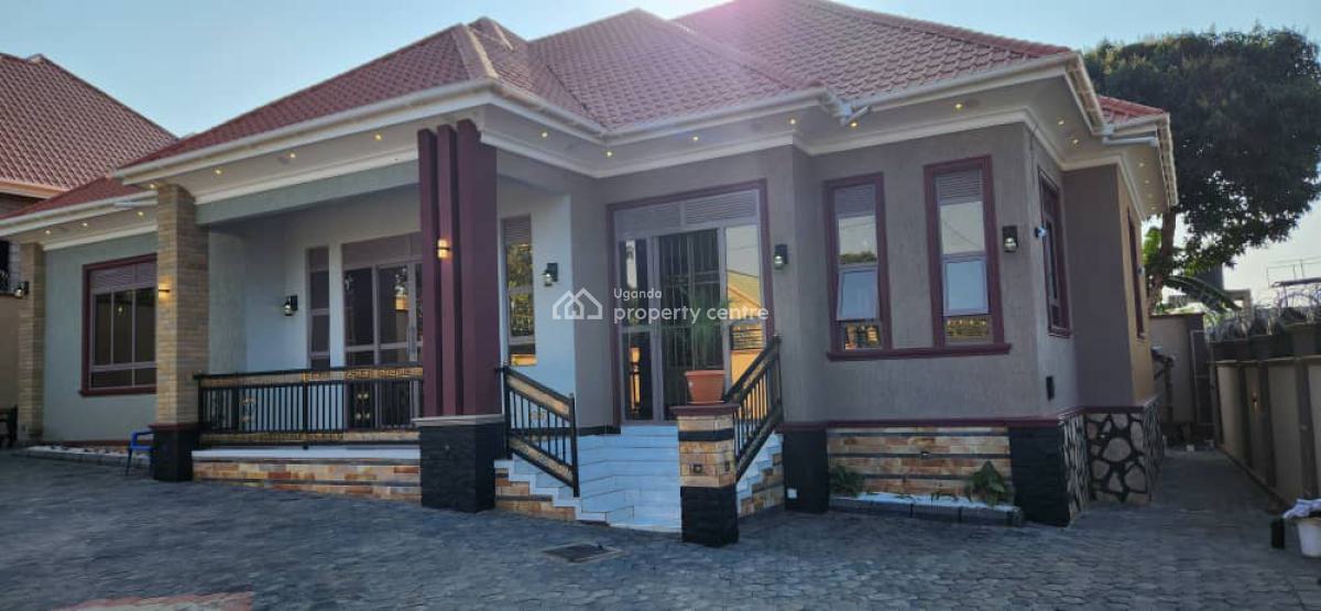 4 Bedroom House in Bwebajja Arkright Estate, Bwebajja Arkright Estate, Wakiso, Central Region, Terraced Bungalow for Sale