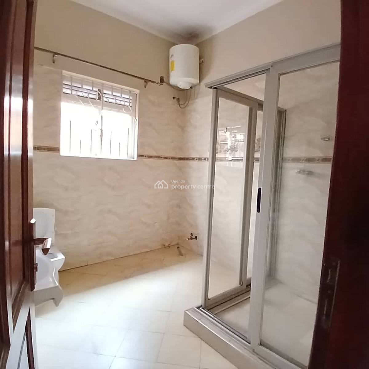 a Stand Alone 4 Bedroom House, Kyambogo, Kampala, Central Region, Detached Bungalow for Rent