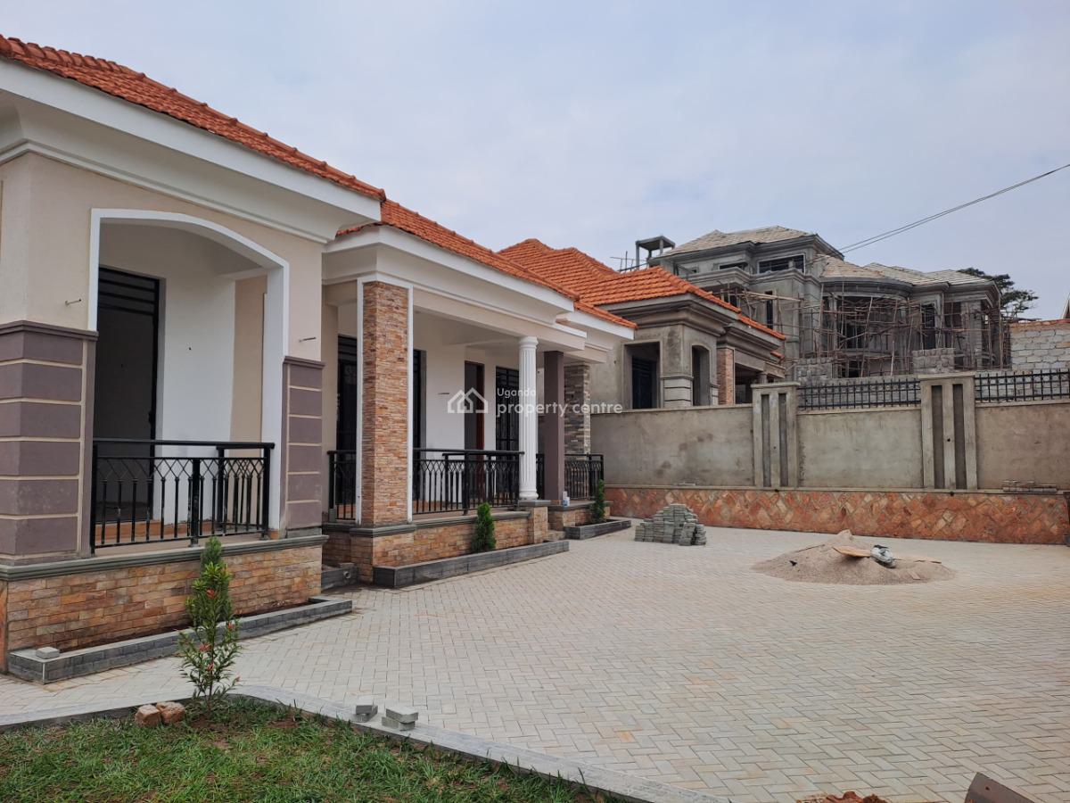 Beautiful 3 Bedroom House in Najjera Kira Road, Najjera Kira Road, Kira Town, Wakiso, Central Region, Terraced Bungalow for Sale