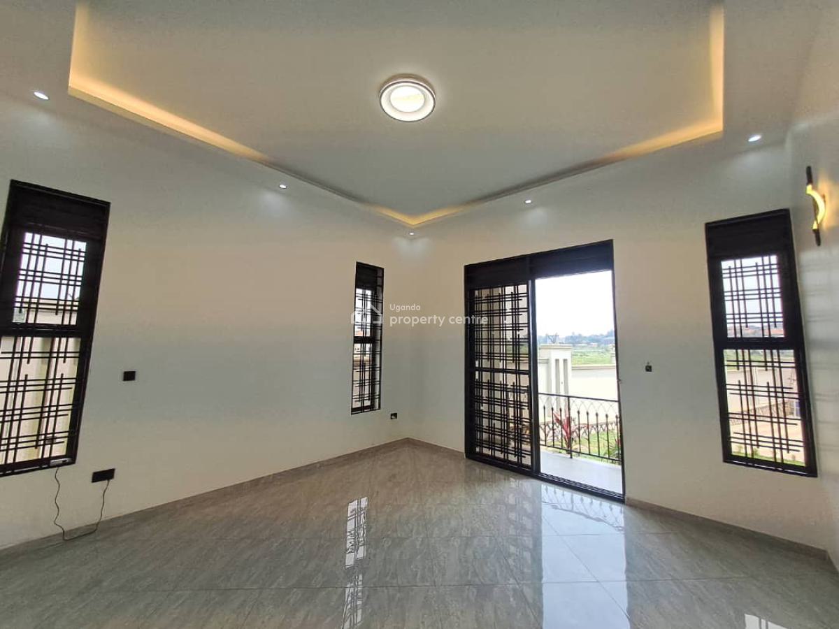 Beautiful 3 Bedroom House in Najjera Kira Road, Najjera Kira Road, Kira Town, Wakiso, Central Region, Terraced Bungalow for Sale