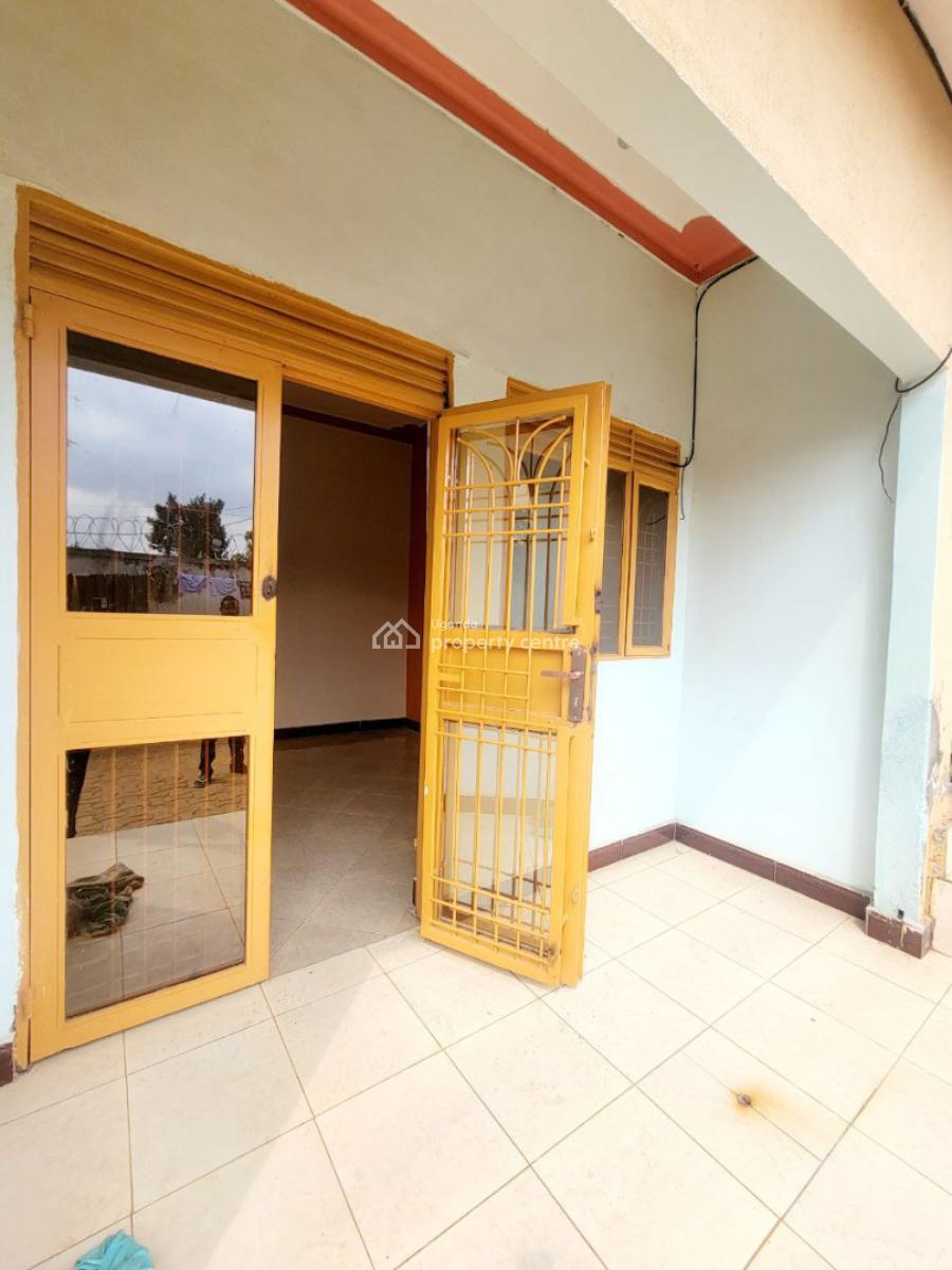 a Luxury and Spacious 1 Bedroom, Kitukutwe, Kira Town, Wakiso, Central Region, House for Rent