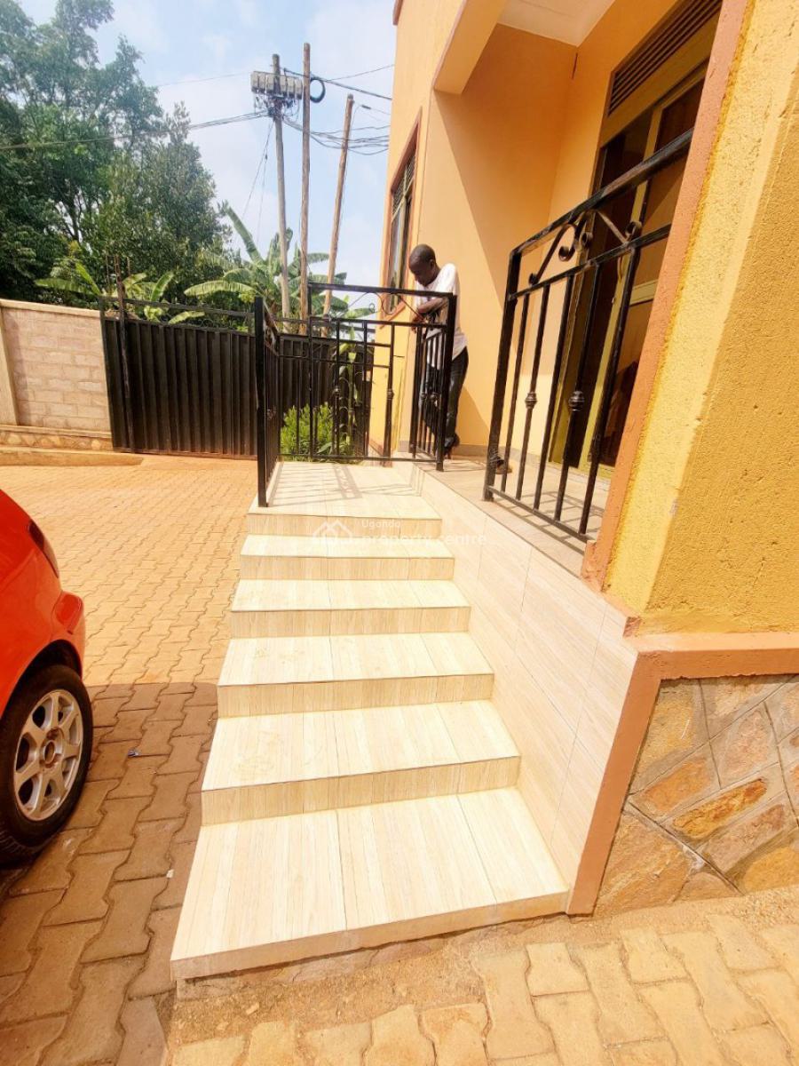 Luxury and Spacious Studio Room, Kitukutwe, Kira Town, Wakiso, Central Region, House for Rent