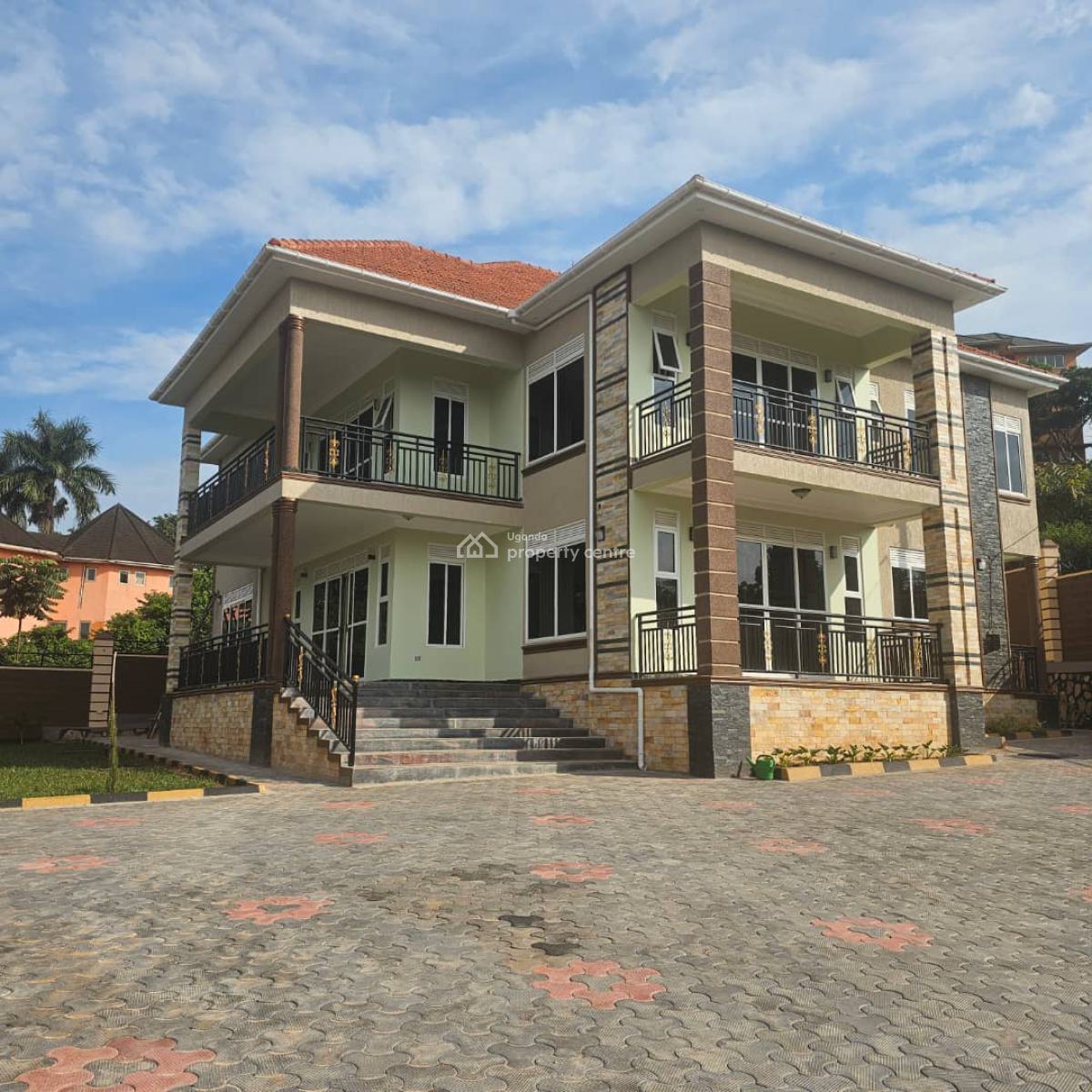 Luxury Lakefront 6 Bedroom House in Bwebajja Off Entebbe Road, Bwebajja, Wakiso, Central Region, Terraced Duplex for Sale