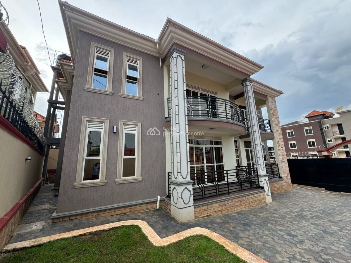 5 Bedroom Flat House in Kyanja Kampala, Kyanja, Kampala, Central Region, Terraced Duplex for Sale