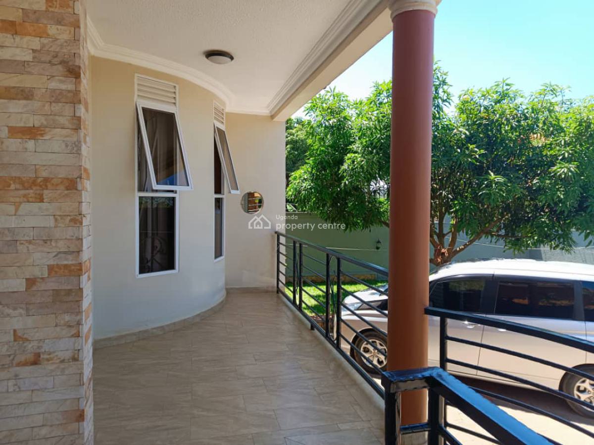Lakeview 4 Bedroom House in Muyenga Bukasa, Muyenga Bukasa, Wakiso, Central Region, Terraced Duplex for Sale