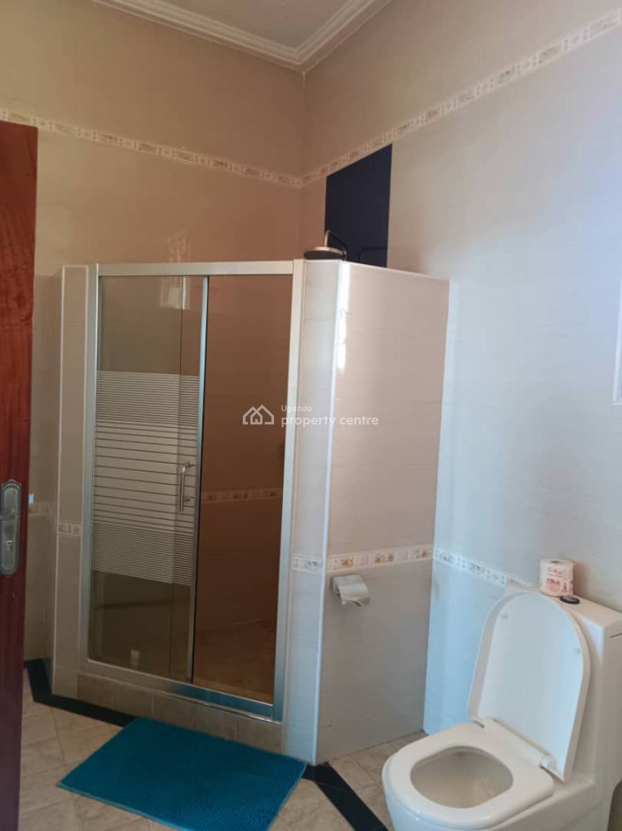 Lakeview 4 Bedroom House in Muyenga Bukasa, Muyenga Bukasa, Wakiso, Central Region, Terraced Duplex for Sale