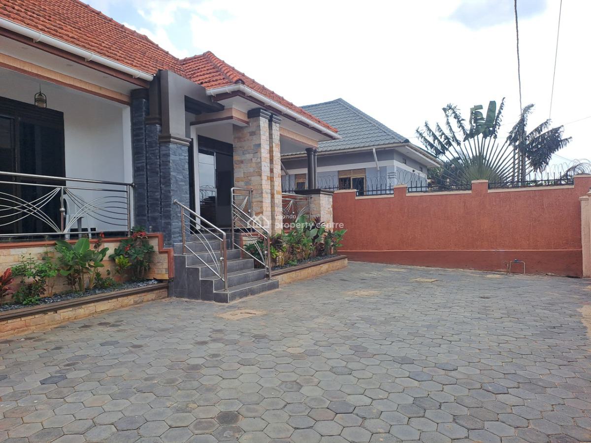 Beautiful 4 Bedroom House in Kira, Kira Mulawa, Kira Town, Wakiso, Central Region, Terraced Bungalow for Sale