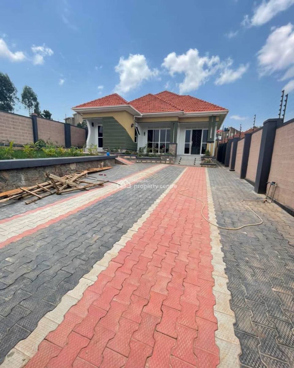 Beautiful Newly Built 4 Bedroom House in Kisaasi, Kisaasi, Kampala, Central Region, Terraced Bungalow for Sale