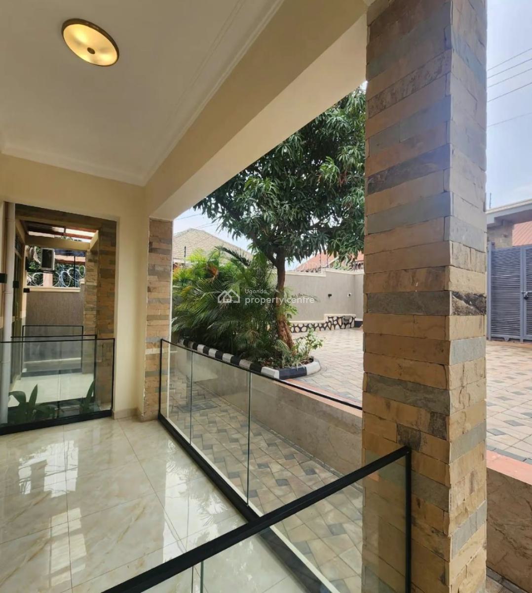 Beautiful Newly Built 3 Bedroom House in Buziga, Buziga, Kampala, Central Region, Terraced Bungalow for Sale