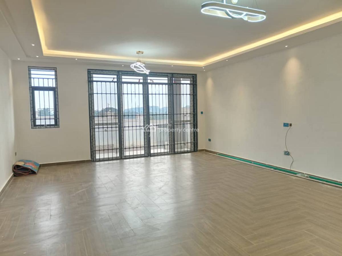 6 Bedroom House in Kira, Kiwologoma, Kira Town, Wakiso, Central Region, Terraced Duplex for Sale