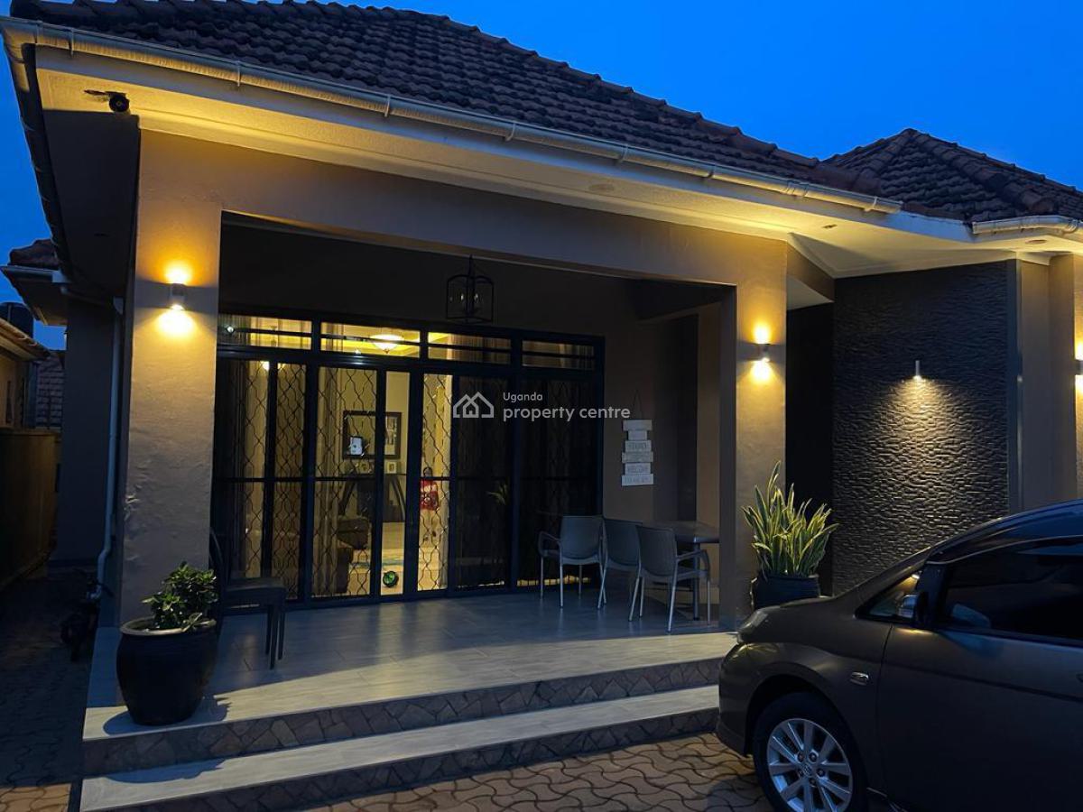 Spacious and Luxury 4 Bedroom House, Kyaliwajjala, Kira Town, Wakiso, Central Region, Detached Bungalow for Sale