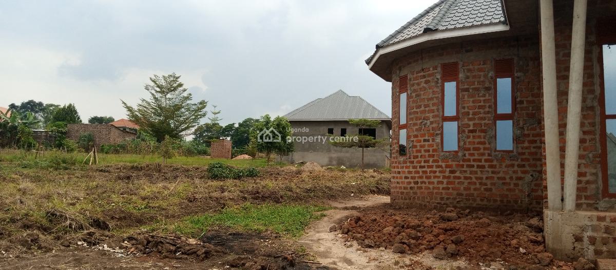 Kakiri Plot at 29m,few Meters From Kakiri Police Station, Kakiri, Wakiso, Central Region, Mixed-use Land for Sale