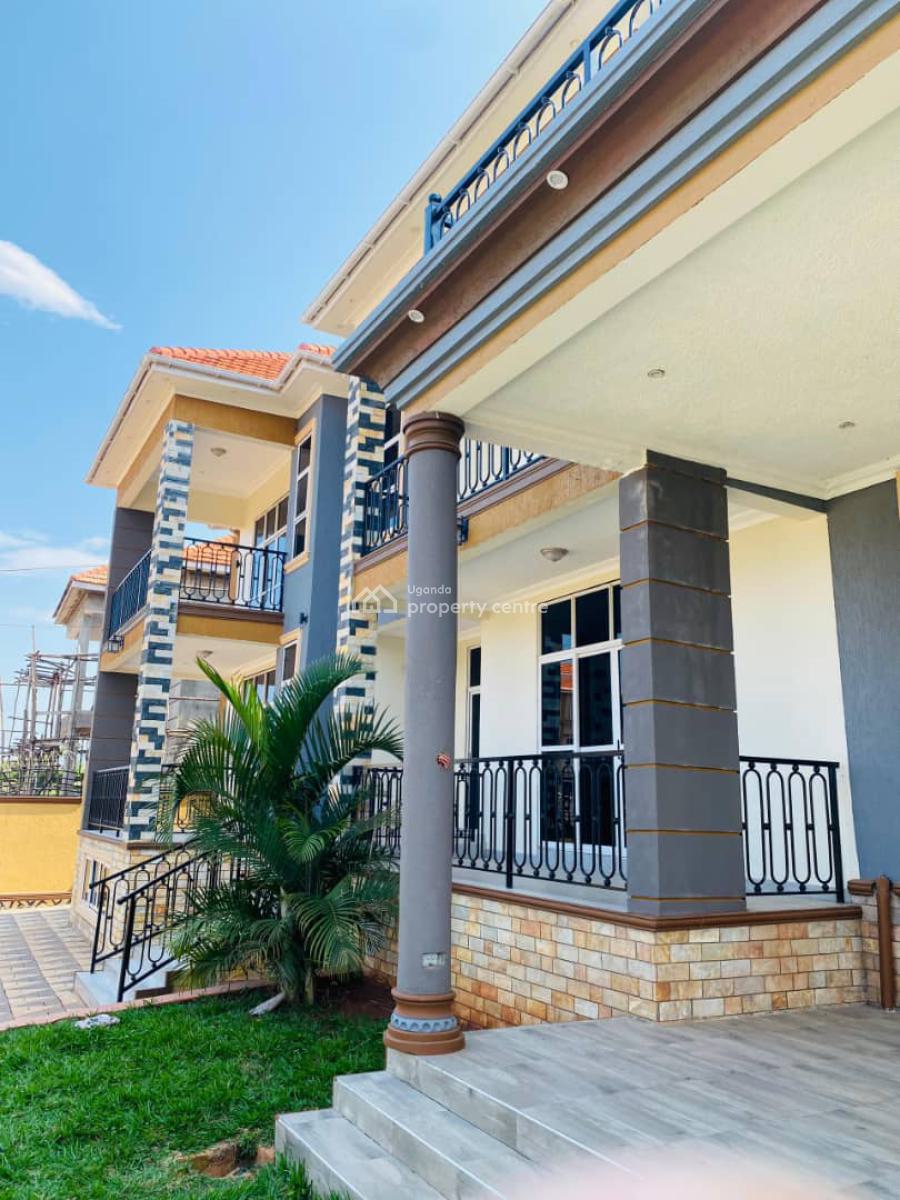 Luxury 7 Bedroom House in Munyonyo, Munyonyo, Kampala, Central Region, Terraced Duplex for Sale