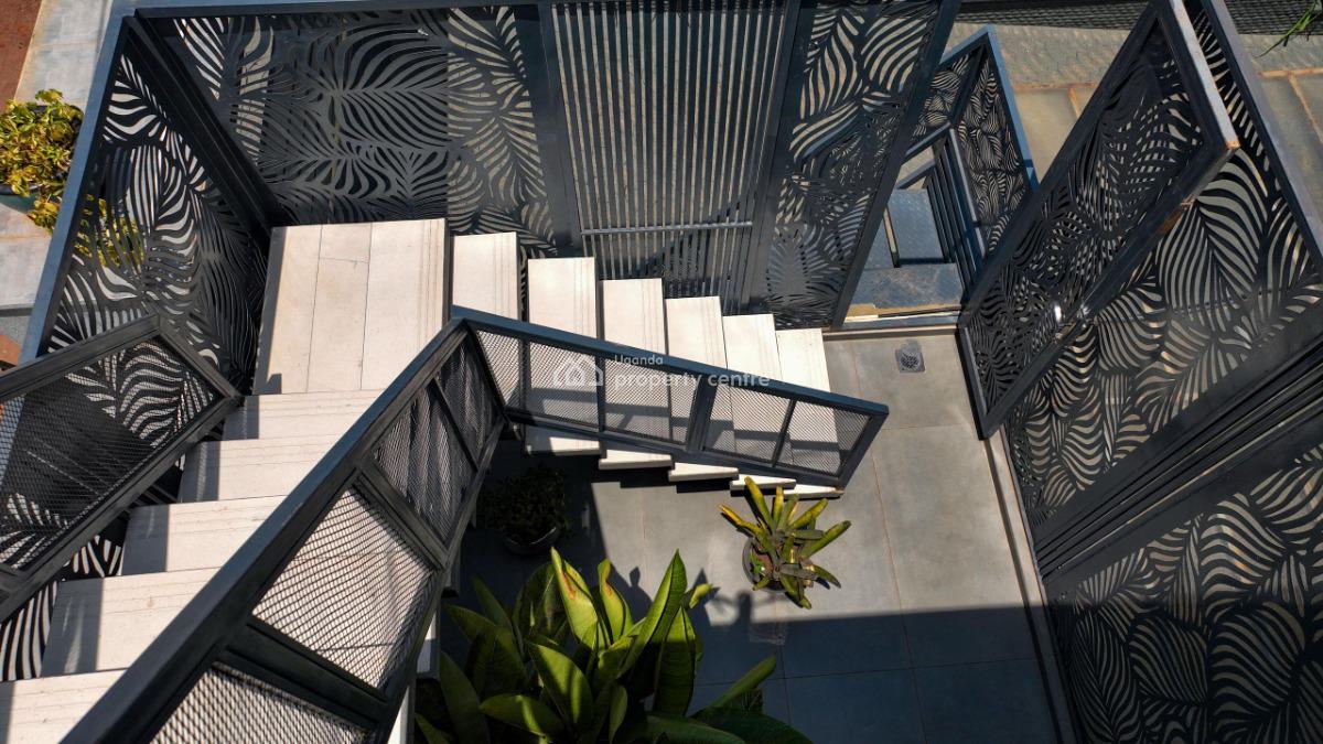 Luxury 4 Bedroom in Munyonyo Kigo, Kigo Munyonyo Road, Kampala, Central Region, Terraced Duplex for Sale