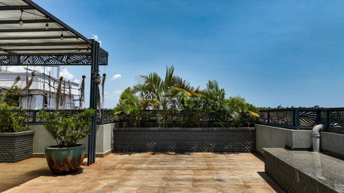 Luxury 4 Bedroom in Munyonyo Kigo, Kigo Munyonyo Road, Kampala, Central Region, Terraced Duplex for Sale