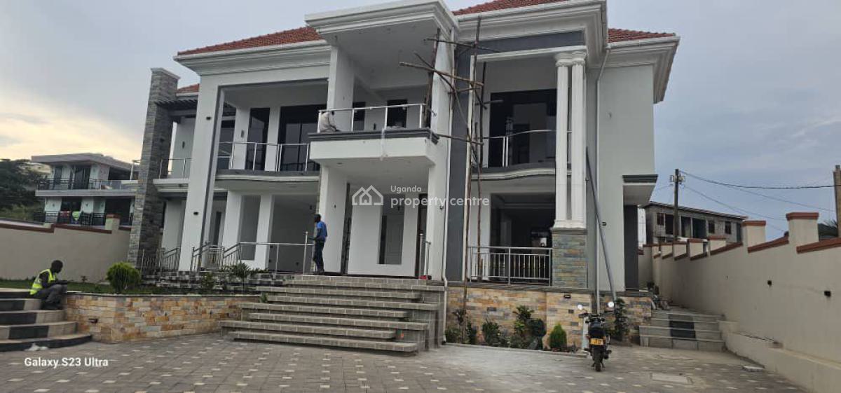 Luxury 5 Bedroom House in Munyonyo Kigo, Kigo, Kampala, Central Region, Terraced Duplex for Sale
