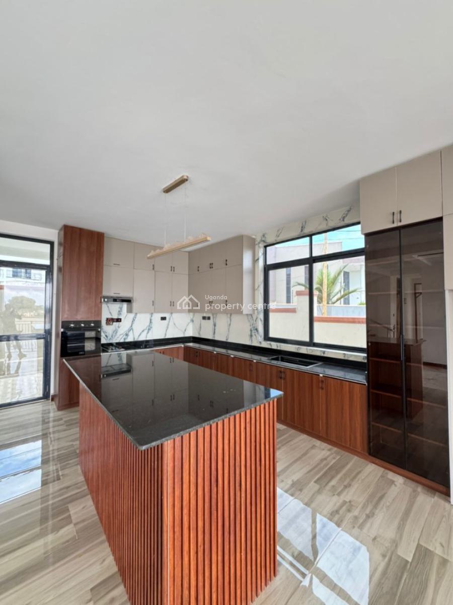 Luxury 5 Bedroom House in Munyonyo Kigo, Kigo, Kampala, Central Region, Terraced Duplex for Sale