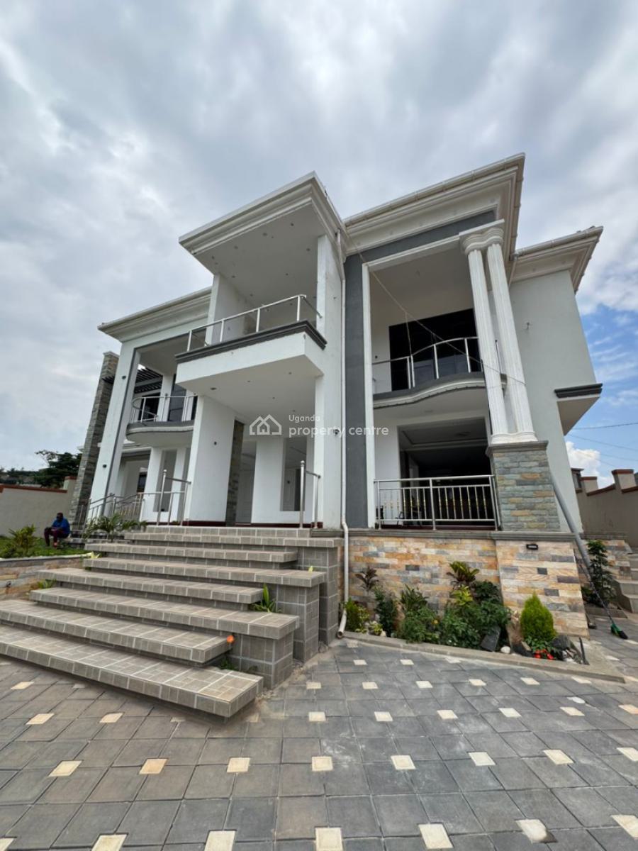 Luxury 5 Bedroom House in Munyonyo Kigo, Kigo, Kampala, Central Region, Terraced Duplex for Sale