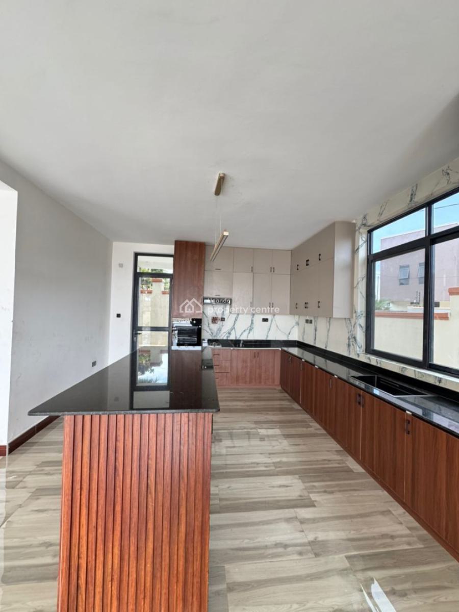 Luxury 5 Bedroom House in Munyonyo Kigo, Kigo, Kampala, Central Region, Terraced Duplex for Sale