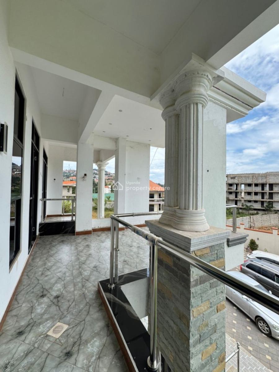 Luxury 5 Bedroom House in Munyonyo Kigo, Kigo, Kampala, Central Region, Terraced Duplex for Sale