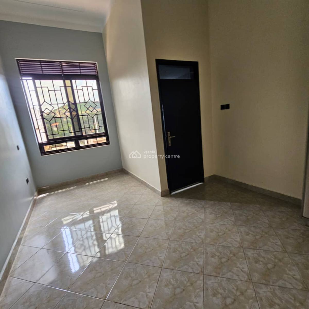 Beautiful 4 Bedroom House in Kitende Along Entebbe Road, Kitende, Wakiso, Central Region, Terraced Bungalow for Sale