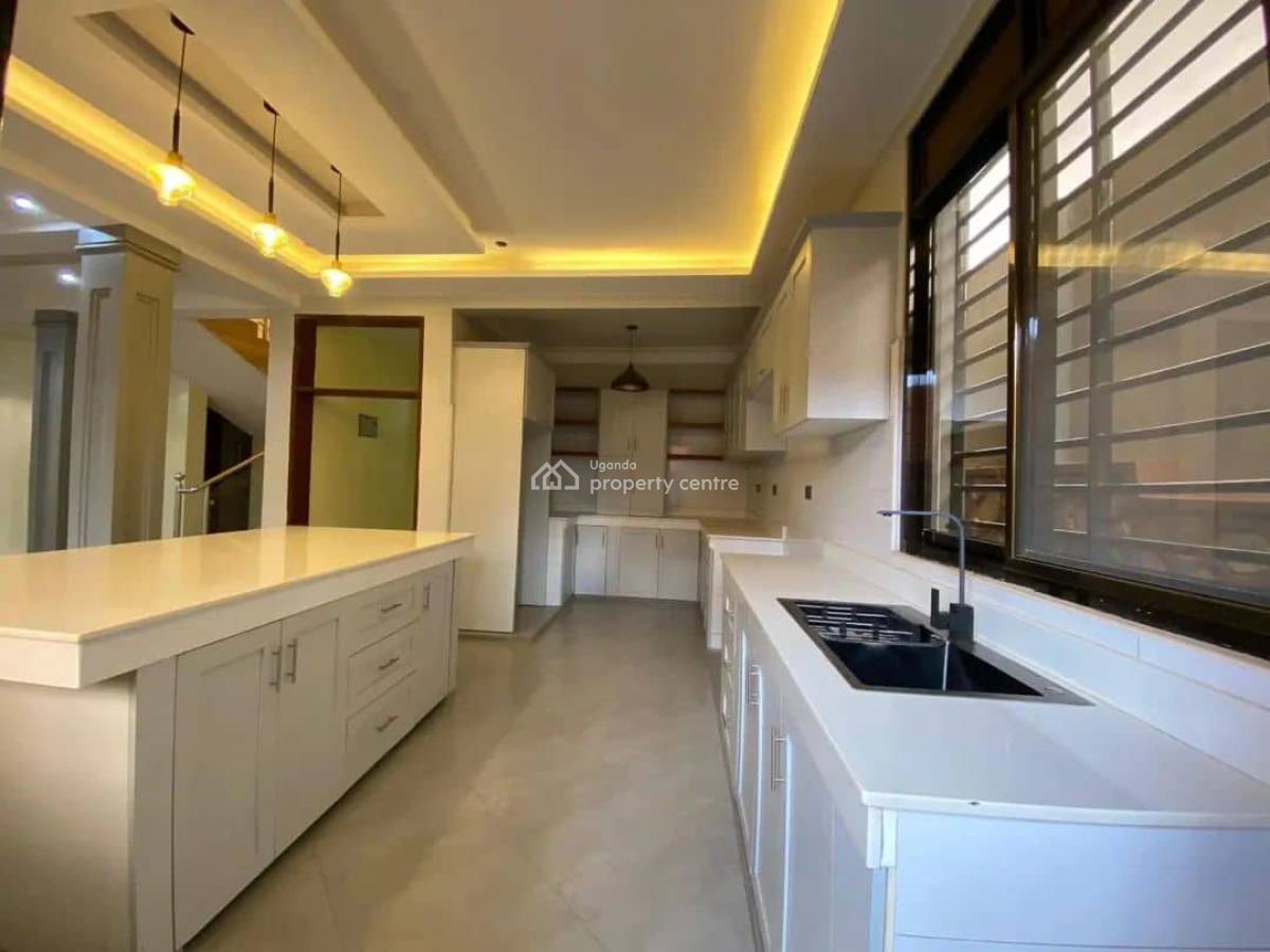 Luxury 5 Bedroom House in Kira, Kira, Kira Town, Wakiso, Central Region, Terraced Duplex for Sale