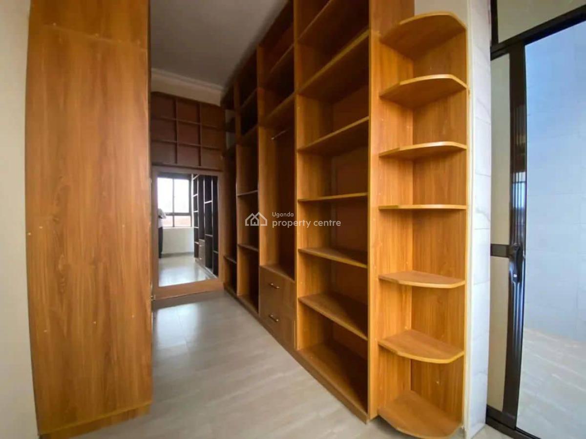 Luxury 5 Bedroom House in Kira, Kira, Kira Town, Wakiso, Central Region, Terraced Duplex for Sale
