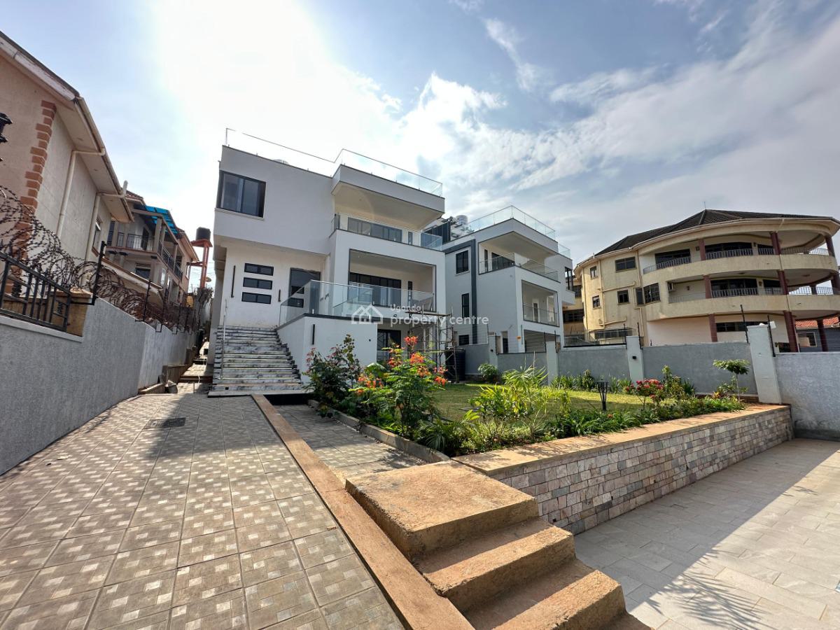 Beautiful 6 Bedroom House in Munyonyo, Munyonyo, Kampala, Central Region, Terraced Duplex for Sale
