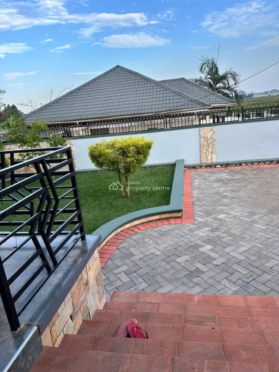 Newly Built House in Namulanda Off Entebbe Road, Entebbe Road Namulanda, Wakiso, Central Region, Terraced Bungalow for Sale