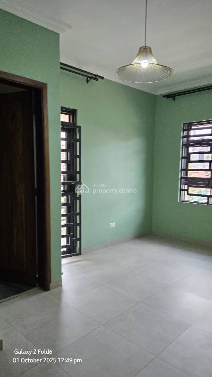 Luxury 4 Bedroom House in Bunga Kawuku, Bunga Kawuku, Kampala, Central Region, Terraced Duplex for Sale