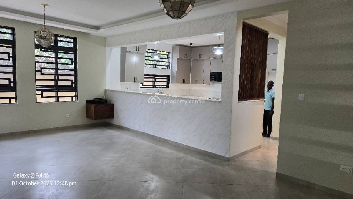 Luxury 4 Bedroom House in Bunga Kawuku, Bunga Kawuku, Kampala, Central Region, Terraced Duplex for Sale