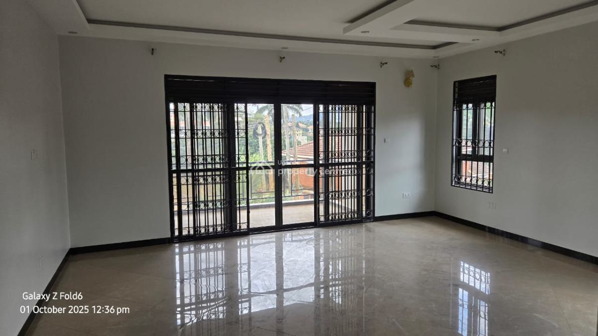 Luxury 4 Bedroom House in Bunga Kawuku, Bunga Kawuku, Kampala, Central Region, Terraced Duplex for Sale