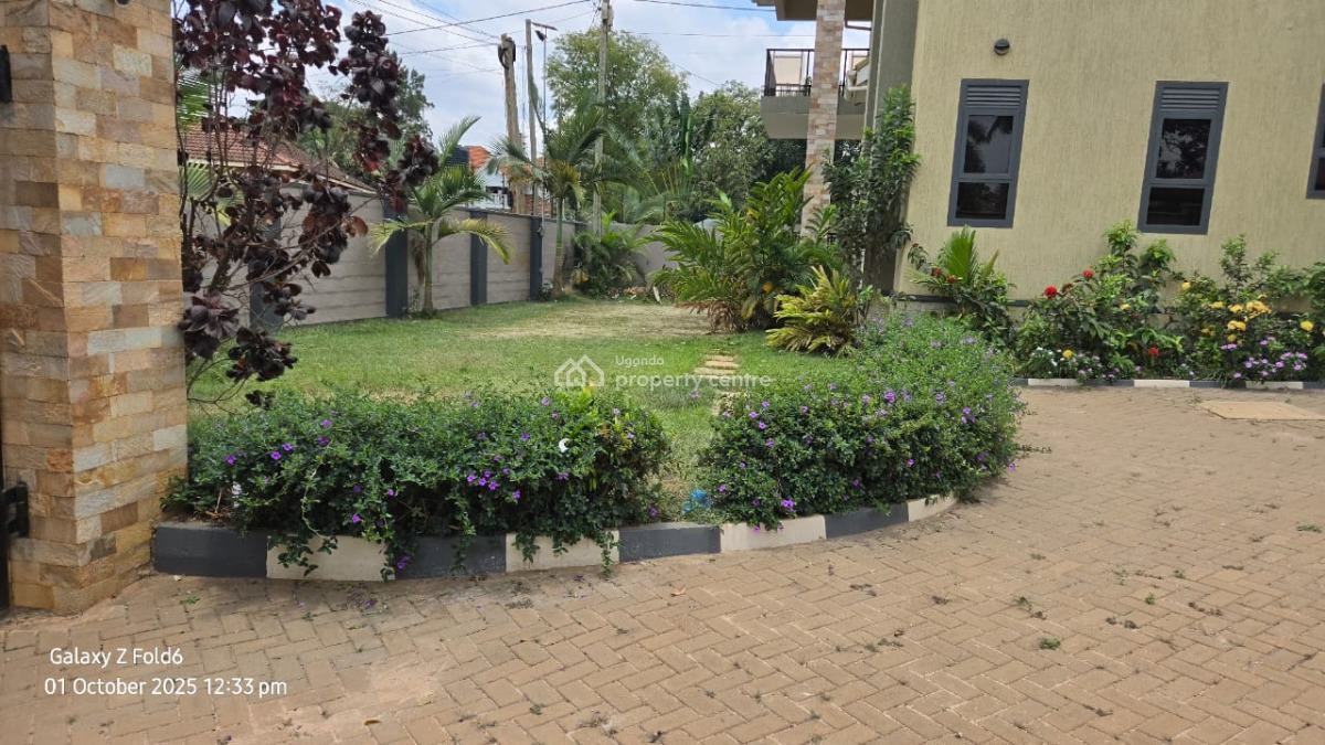 Luxury 4 Bedroom House in Bunga Kawuku, Bunga Kawuku, Kampala, Central Region, Terraced Duplex for Sale