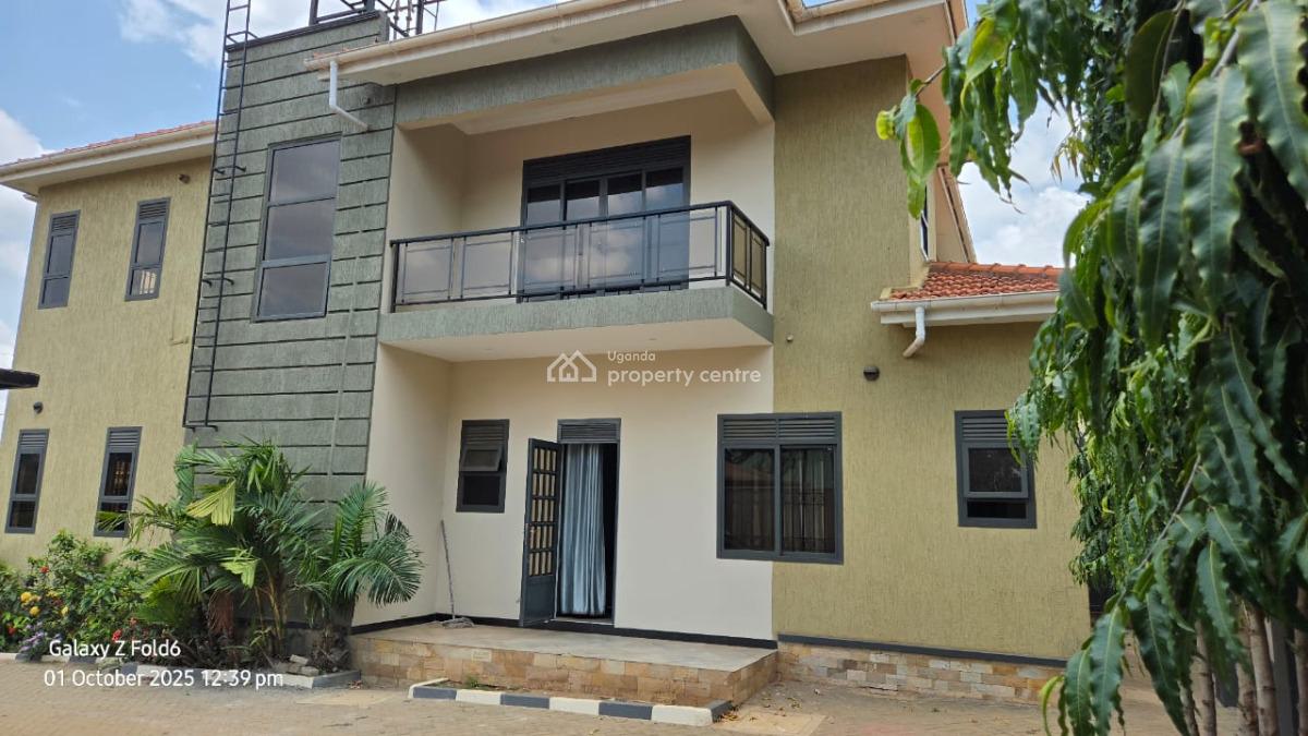 Luxury 4 Bedroom House in Bunga Kawuku, Bunga Kawuku, Kampala, Central Region, Terraced Duplex for Sale